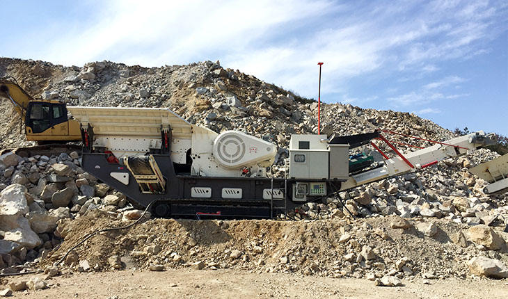 Portable rock crusher plant