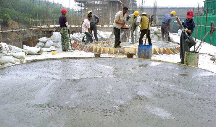 Concrete crusher used in building construction