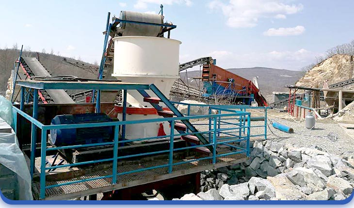 Production spot of single-cylinder cone crusher(from our customer)